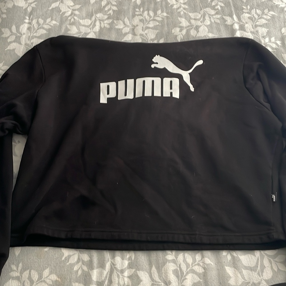 never worn black cropped hoodie
